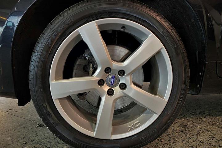 Sort Volvo XC60 fra 2014
