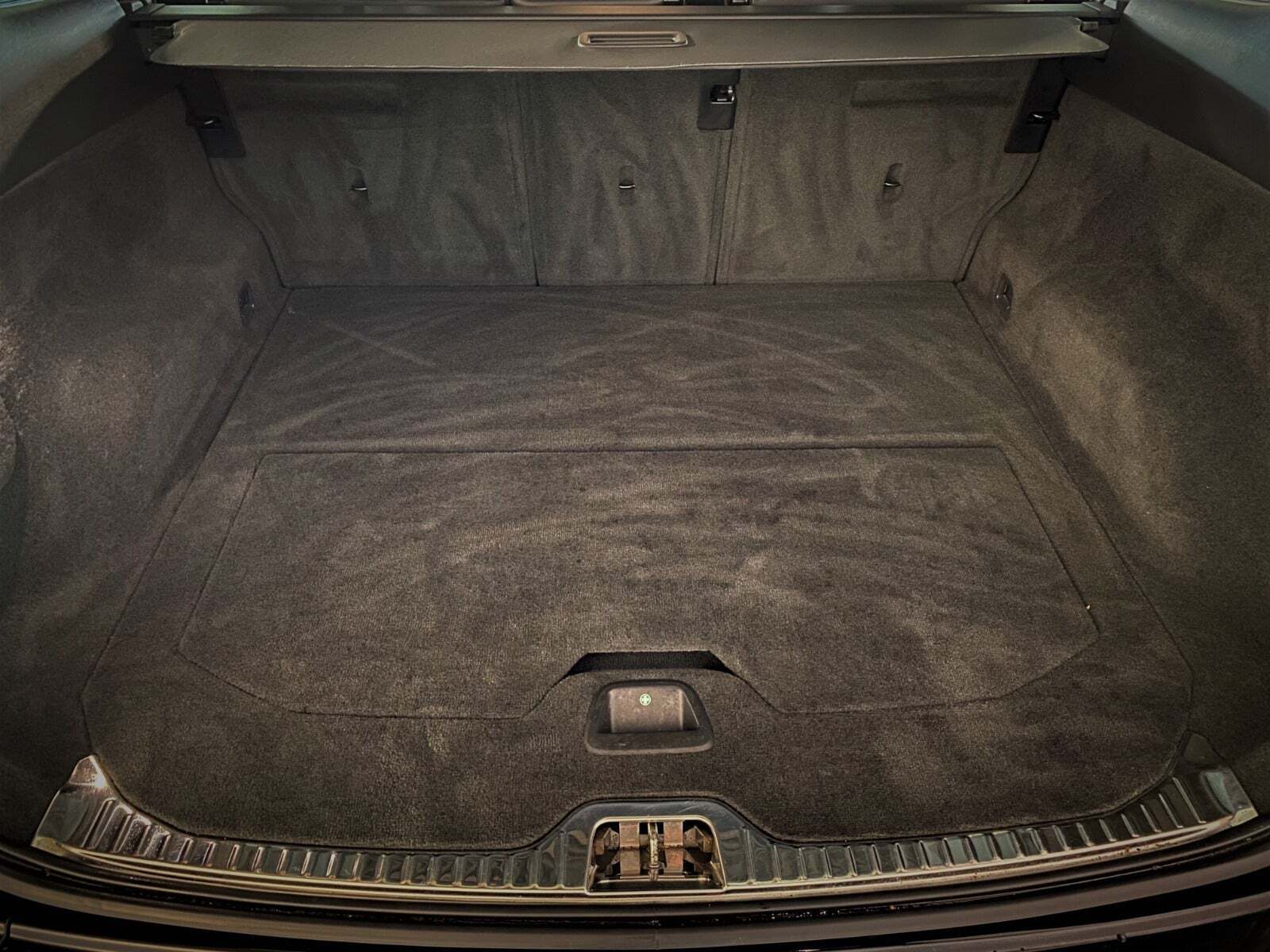 Sort Volvo XC60 fra 2014