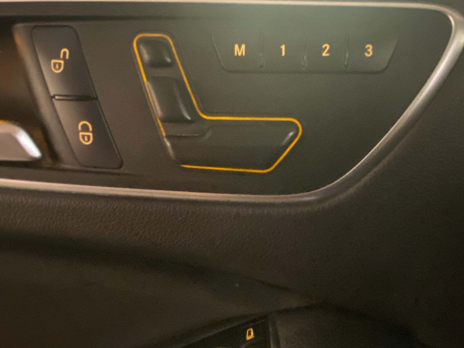 Sort Mercedes GLA250 fra 2015