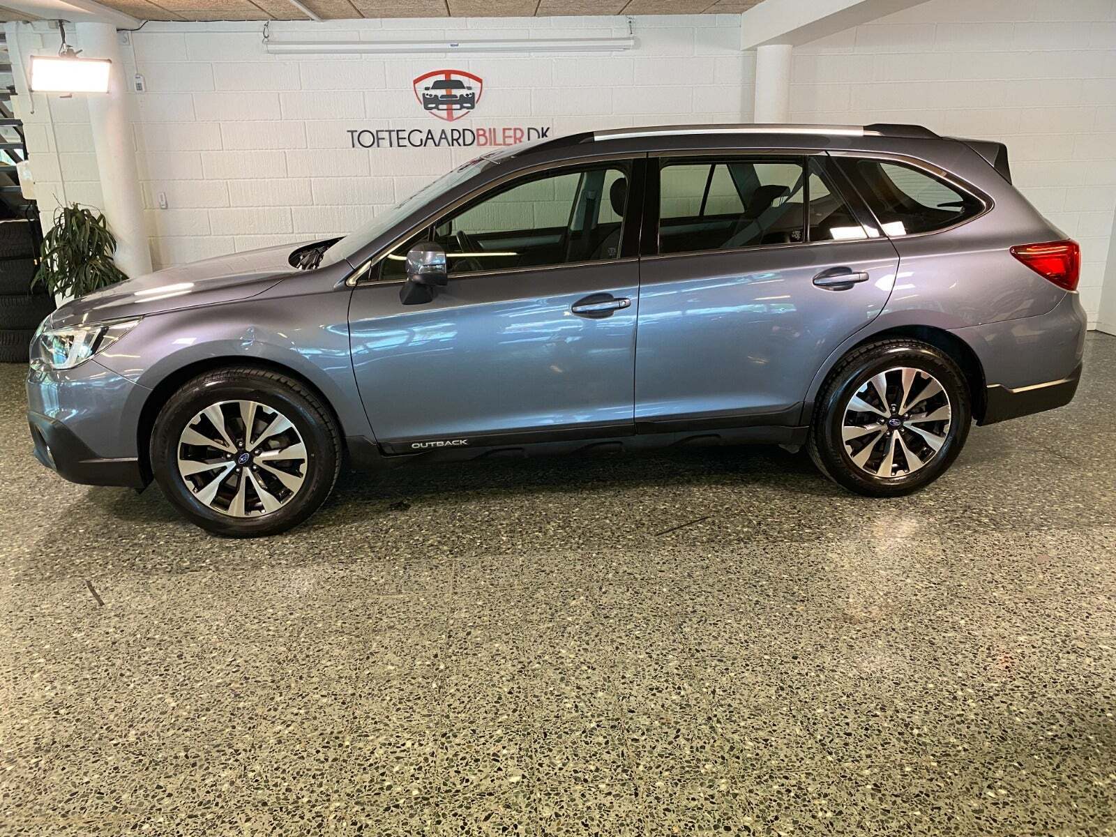 Subaru Outback 2,5 Base CVT