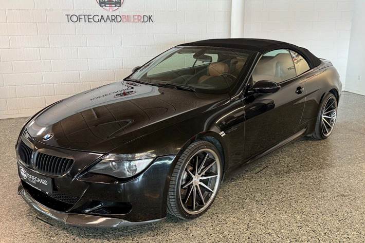 Sort BMW M6 fra 2007 set udefra
