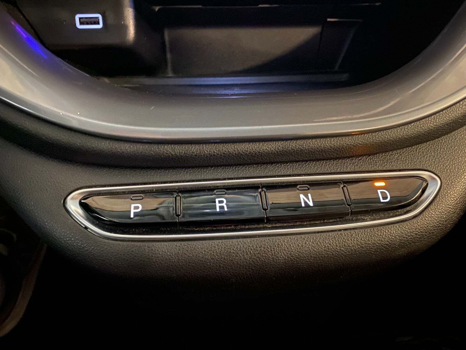 Grå Fiat 500e fra 2022