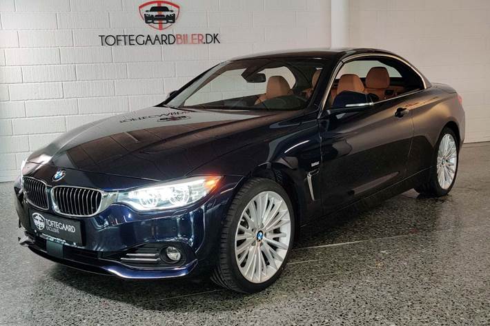 Blå BMW 440i fra 2016 set udefra