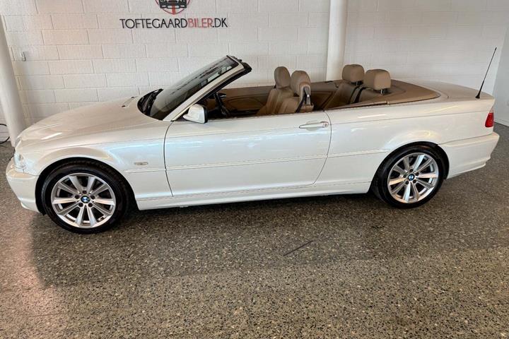 Hvid BMW 330Ci fra 2002