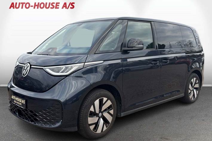 Blå VW ID.Buzz fra 2023 set udefra