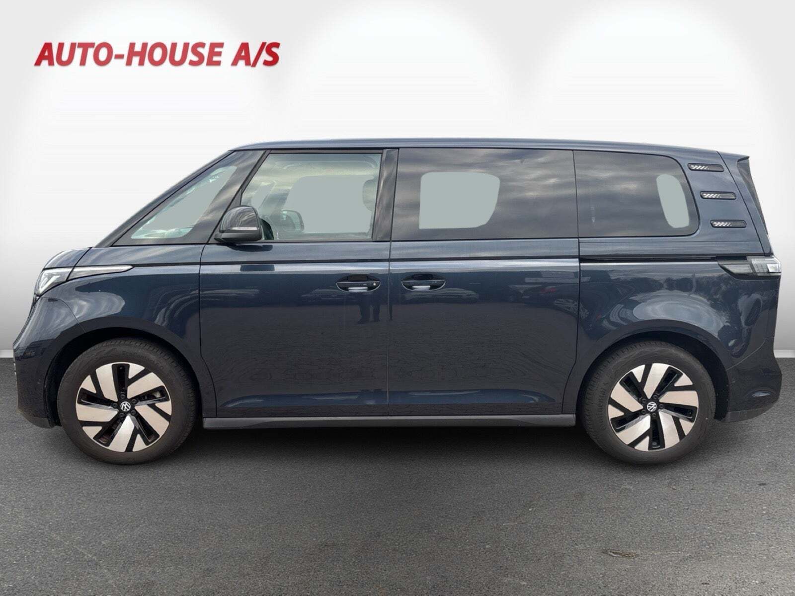 VW ID.Buzz 77 Life SWB