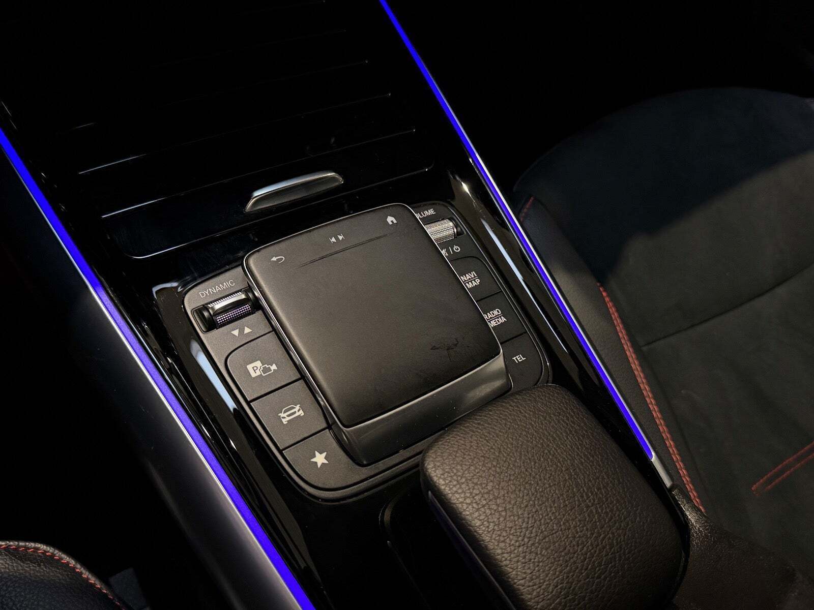 Sort Mercedes EQA250 fra 2023