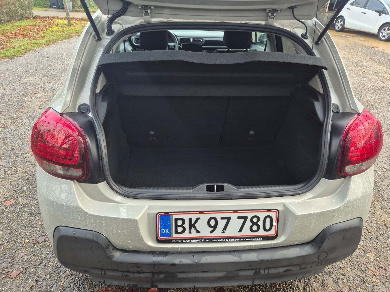 Grøn Citroën C3 fra 2017