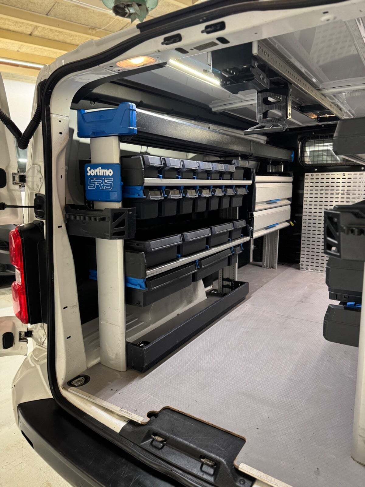 Peugeot Expert 2,0 BlueHDi 120 L3 Premium  Van