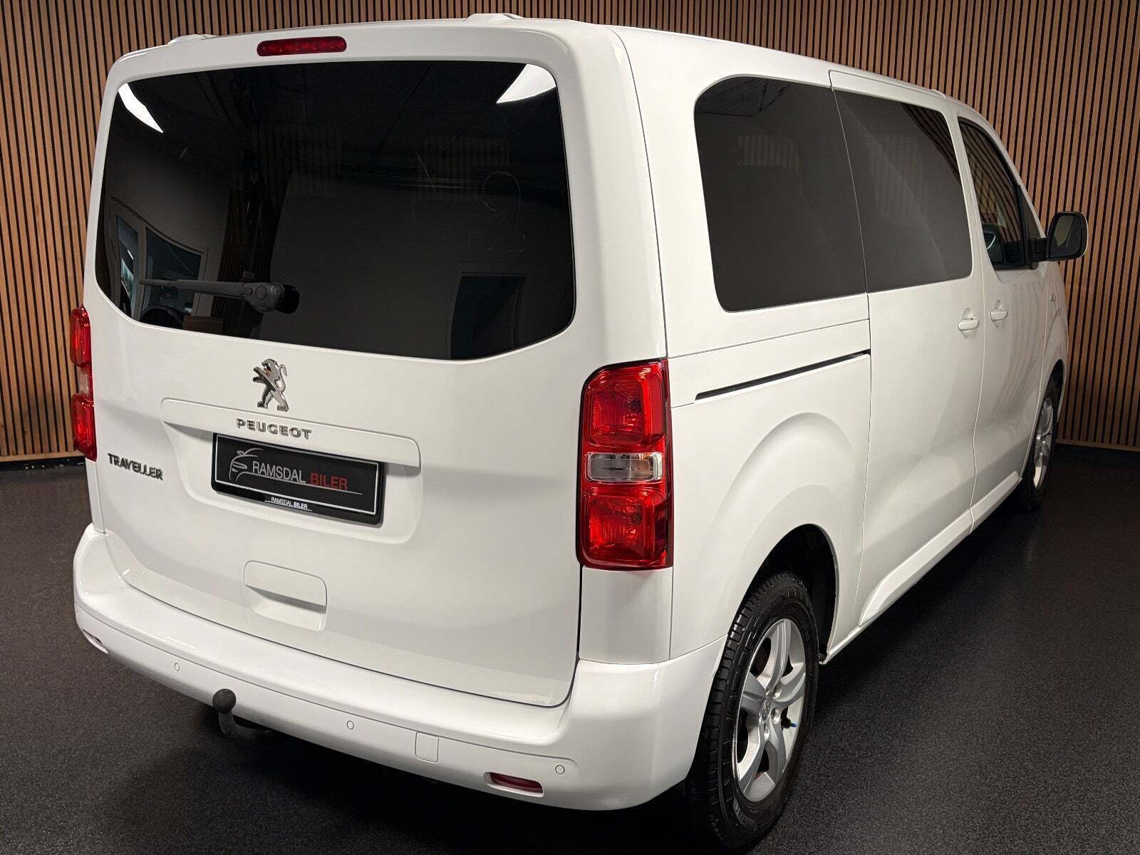 Peugeot Traveller 1,5 BlueHDi 120 L2 Active