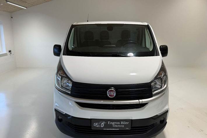 Hvid Fiat Talento fra 2016