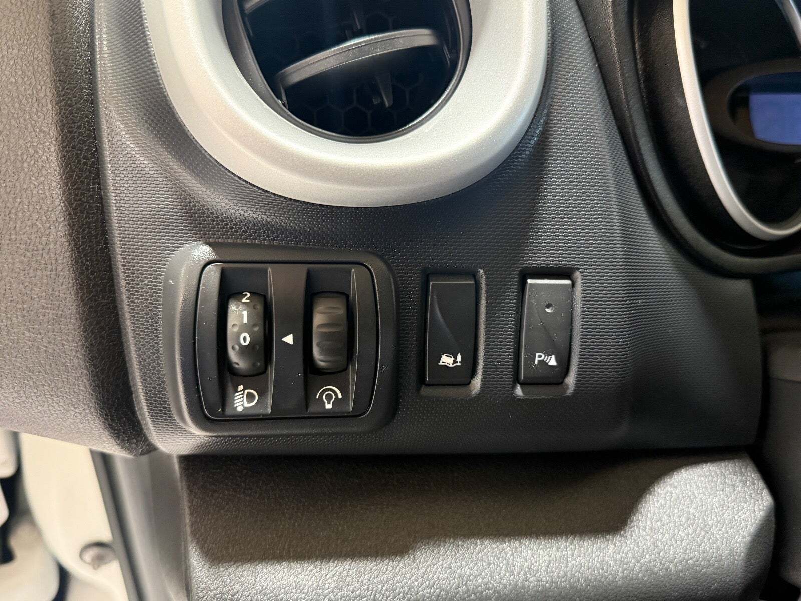 Hvid Fiat Talento fra 2016