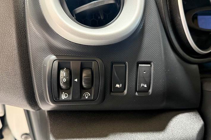 Hvid Fiat Talento fra 2016