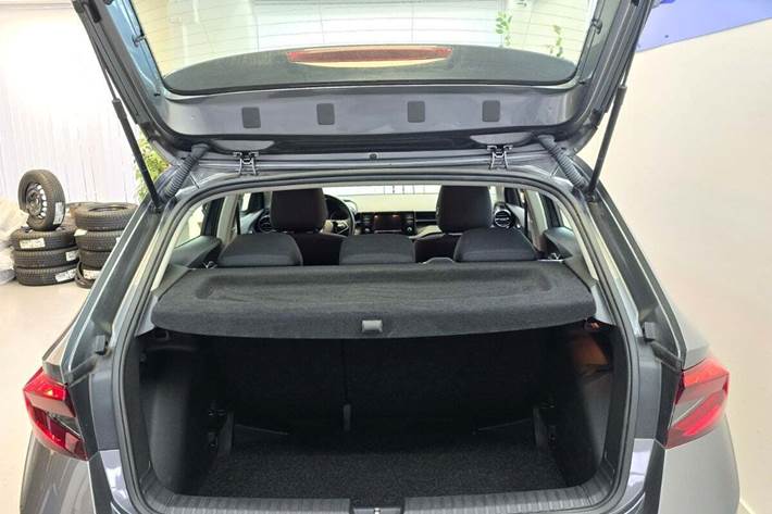 Grå Skoda Fabia fra 2023