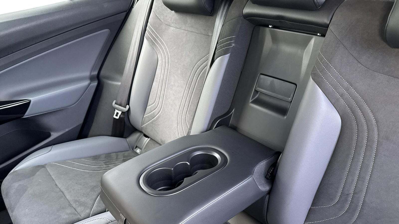 Hvid VW ID.4 fra 2022