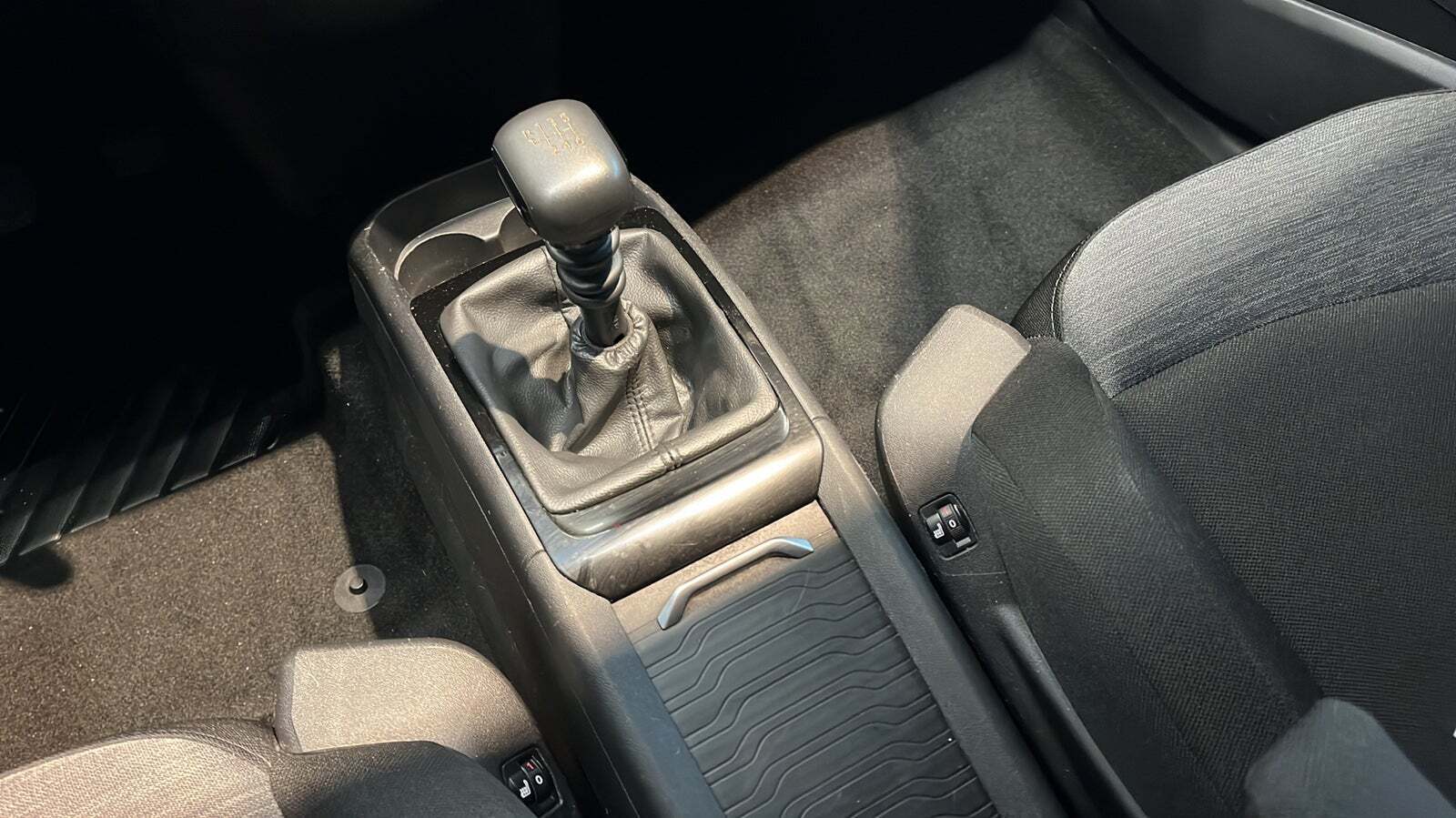 Beige Citroën Grand C4 SpaceTourer fra 2021