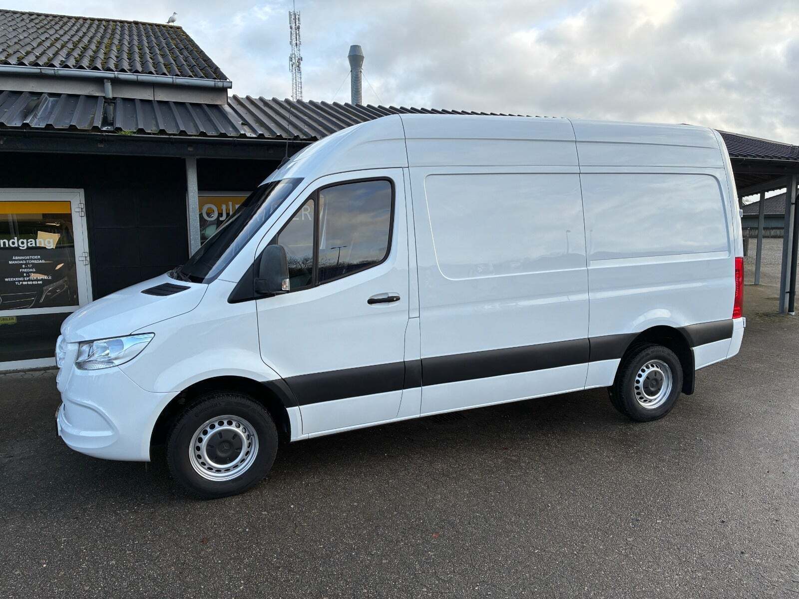 Mercedes Sprinter 316 2,2 CDi A2 Kassevogn aut. RWD