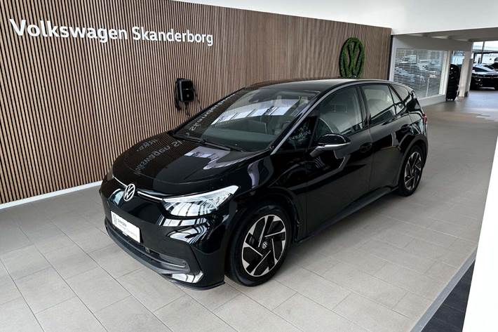 Sort VW ID.3 fra 2023 set udefra
