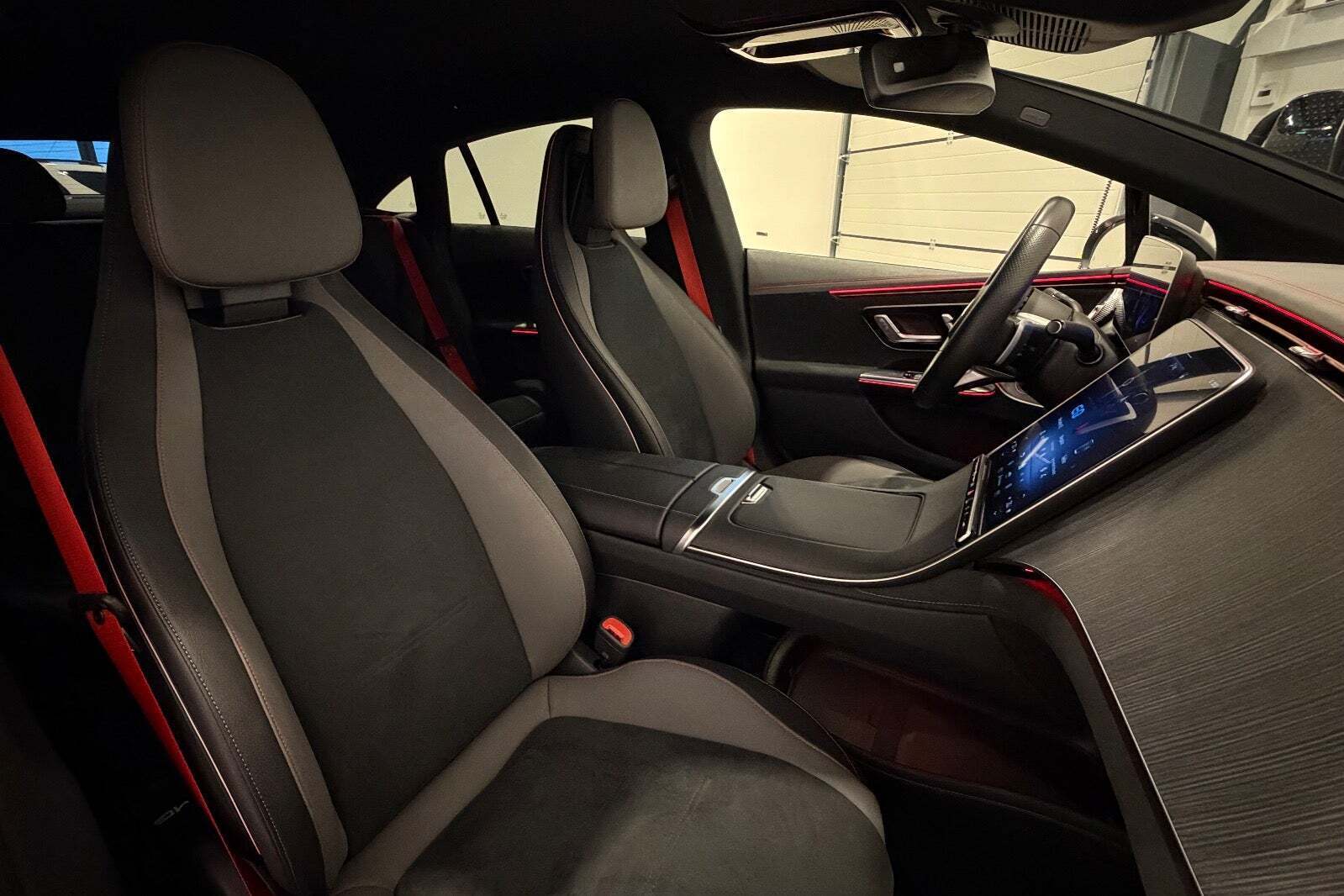 Mercedes EQE300 AMG Line