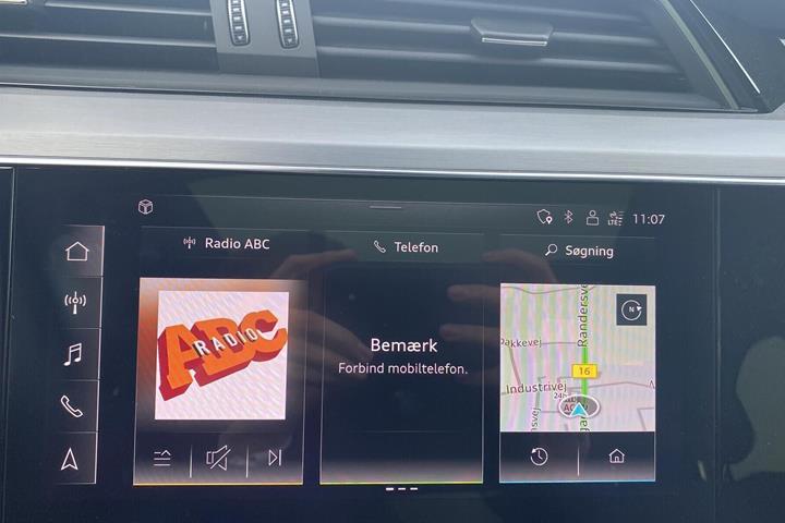 Sort Audi Q8 fra 2023