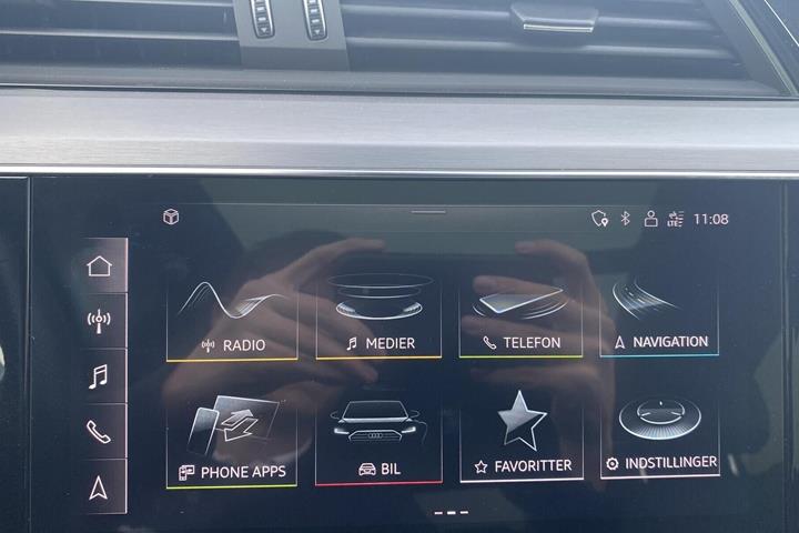 Sort Audi Q8 fra 2023