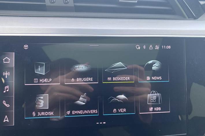 Sort Audi Q8 fra 2023