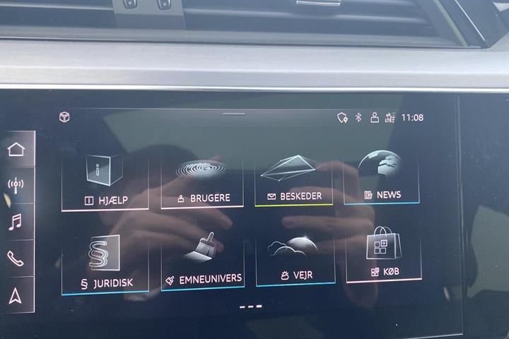 Sort Audi Q8 fra 2023