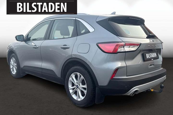 Grå Ford Kuga fra 2021