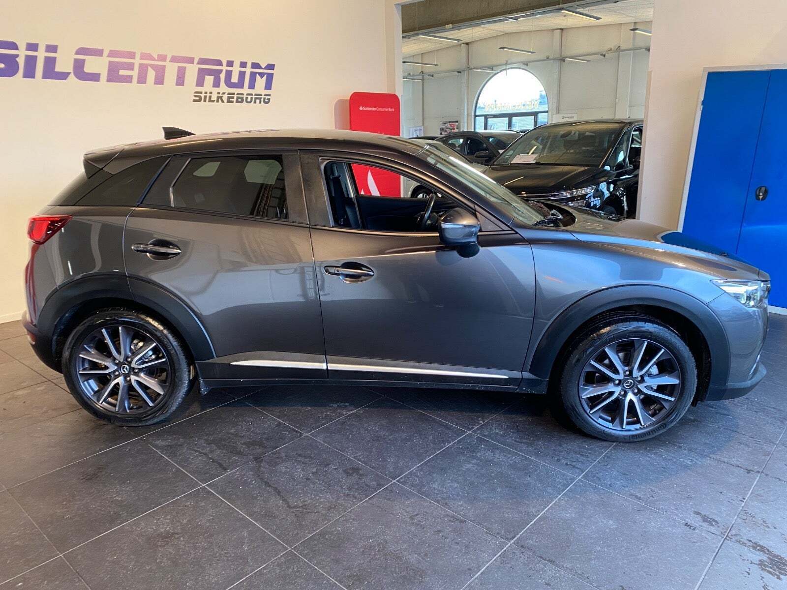 Grå Mazda CX-3 fra 2017