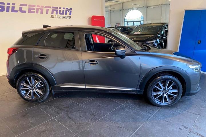 Grå Mazda CX-3 fra 2017