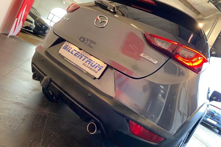 Grå Mazda CX-3 fra 2017