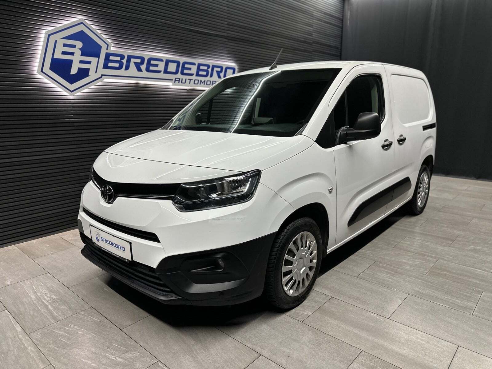 Toyota ProAce City 1,5 D 102 Medium Comfort