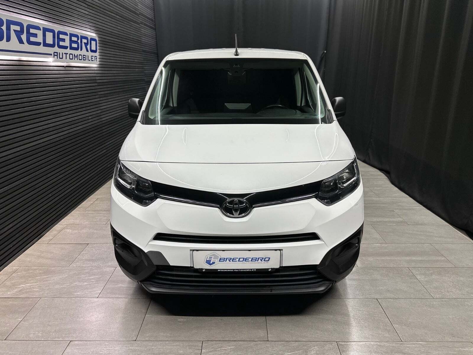 Toyota ProAce City 1,5 D 102 Medium Comfort