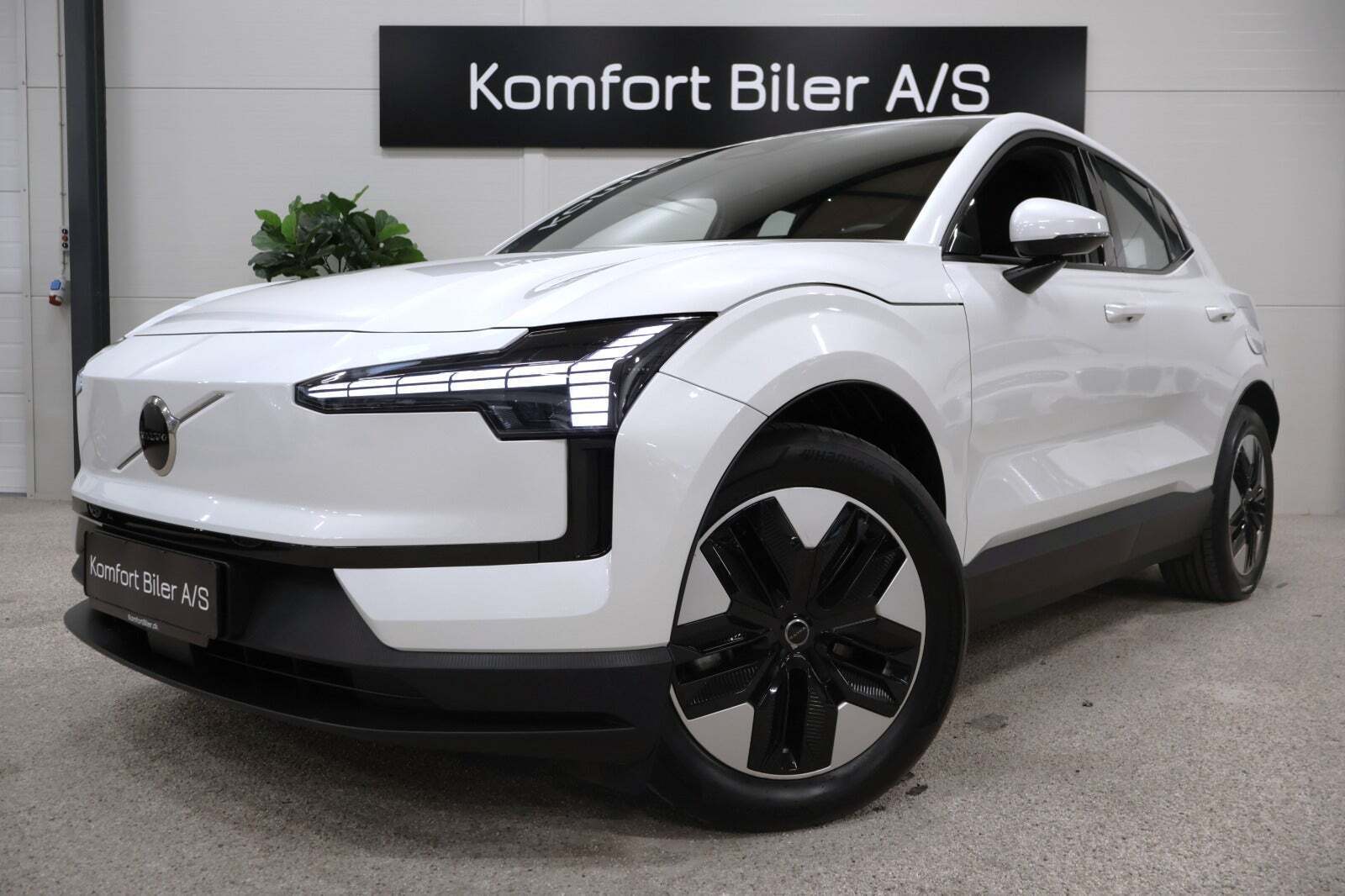 Volvo EX30 Extended Range Core