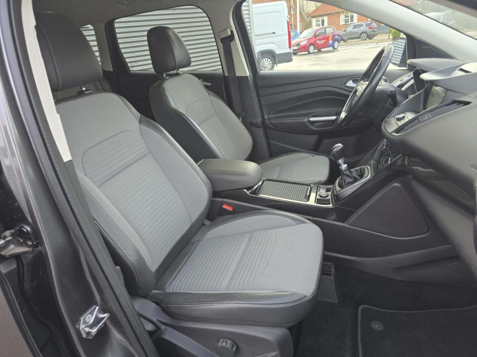 Ford Kuga 2,0 TDCi 150 Titanium