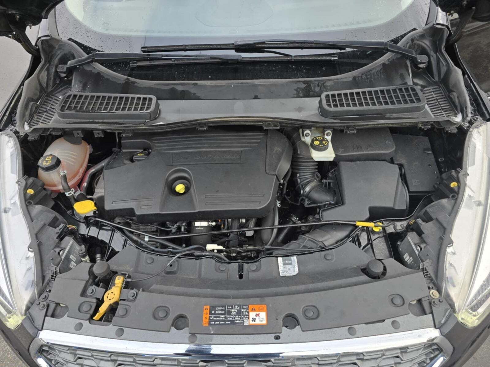 Sort Ford Kuga fra 2018