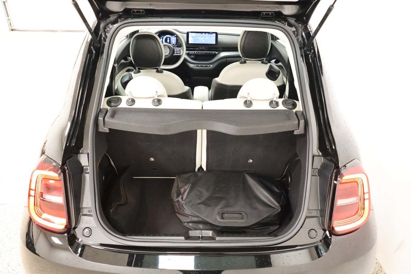 Sort Fiat 500e fra 2023