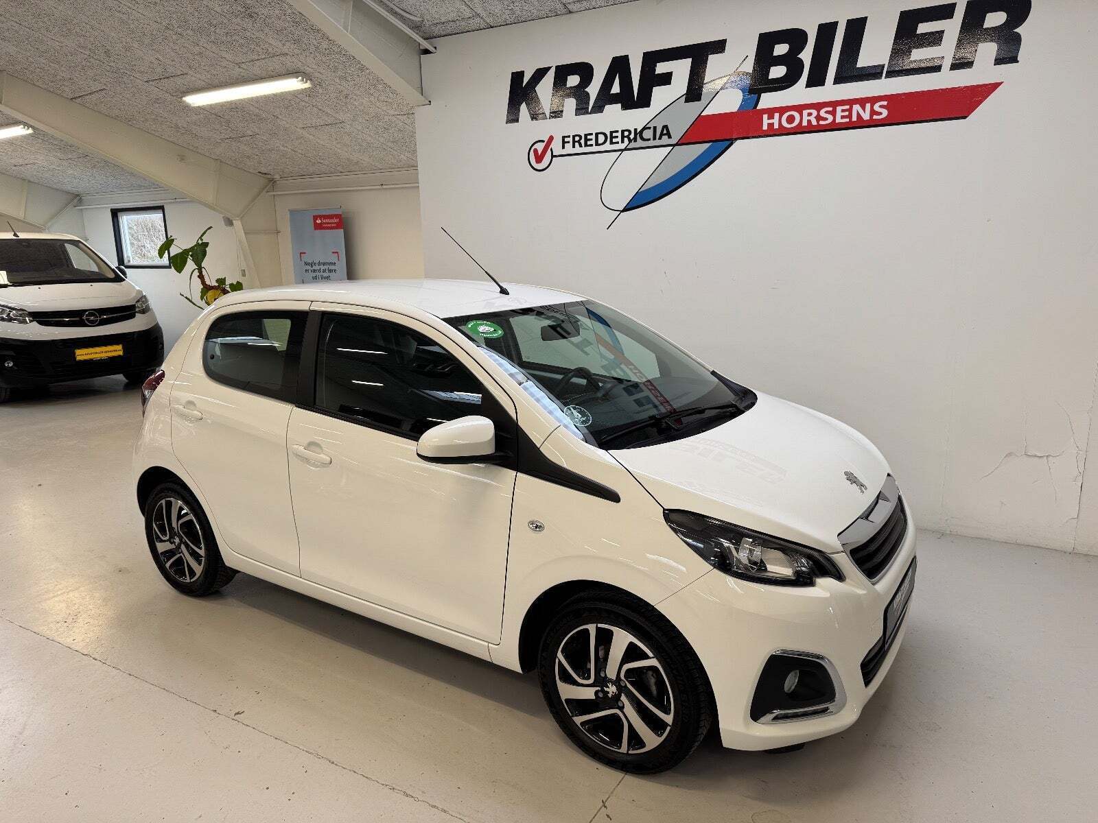 Peugeot 108 1,0 e-VTi 72 Allure+