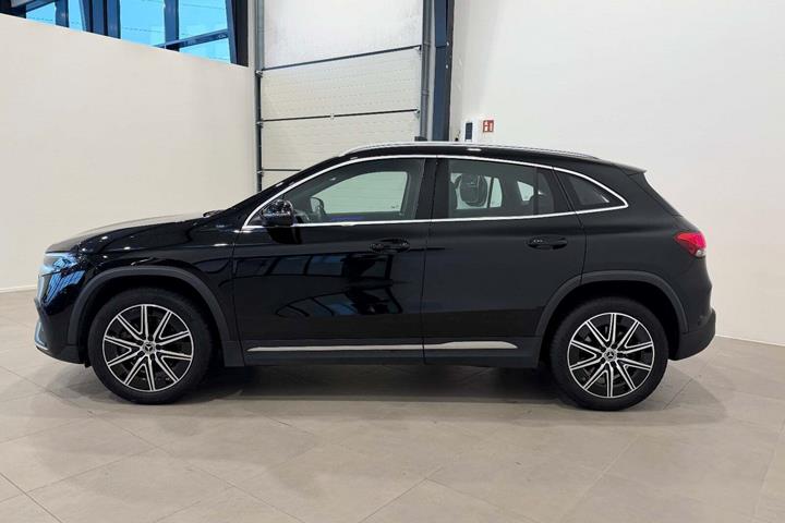 Sort Mercedes EQA250 fra 2021