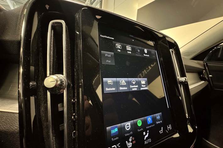 Sort Volvo XC40 fra 2021