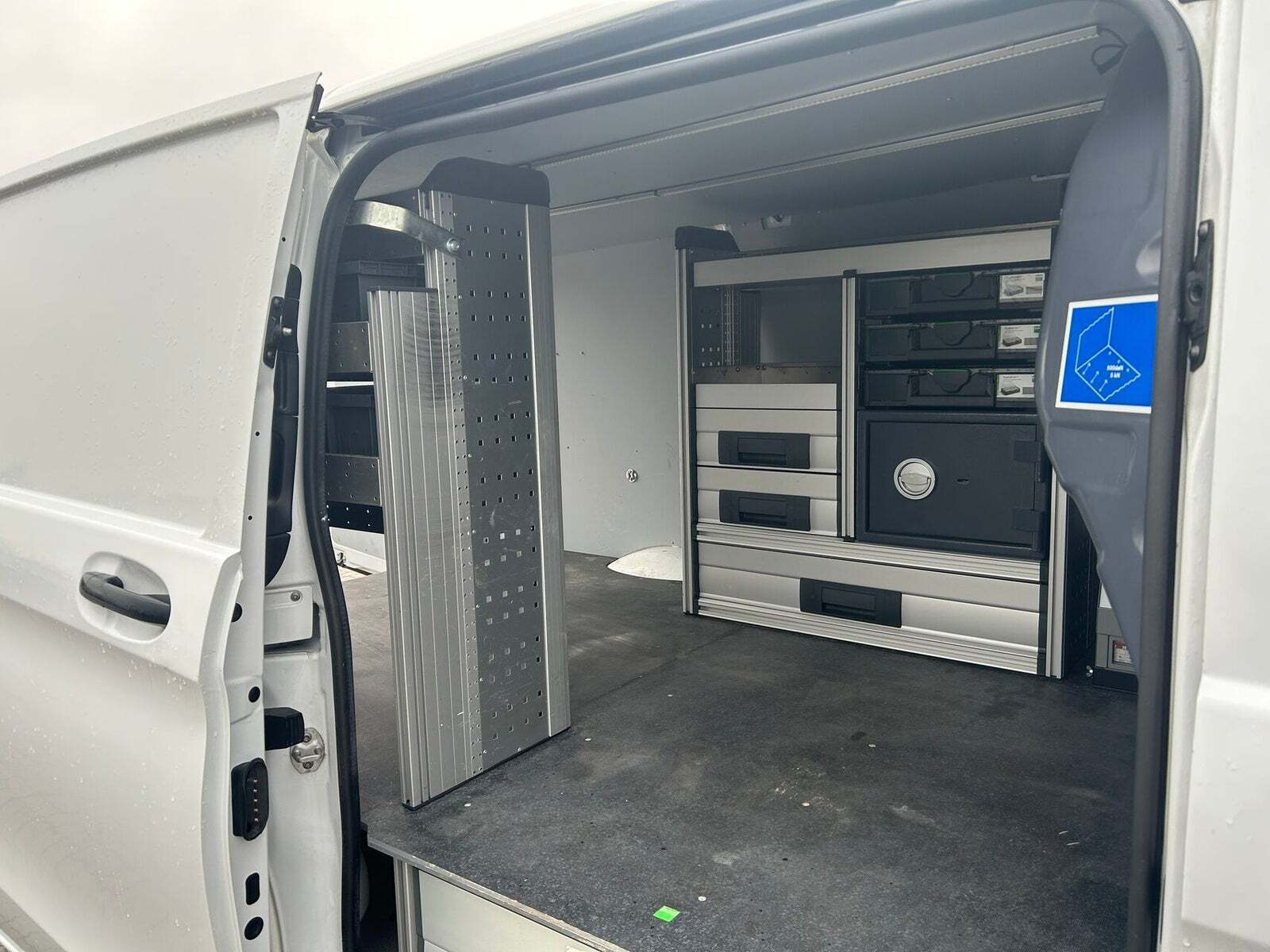 Mercedes Vito 114 2,0 CDi Complete aut. L RWD