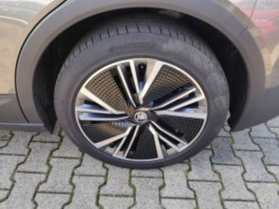 Skoda Elroq 85 iV Lodge Maxx