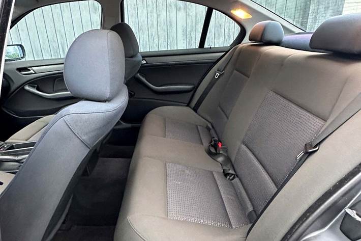 undefined BMW 318i fra 2002 set indefra