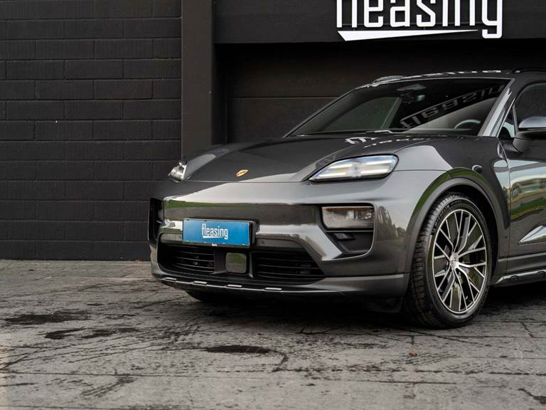 Porsche Macan 4