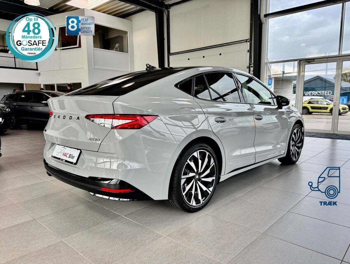 Grå Skoda Enyaq fra 2026