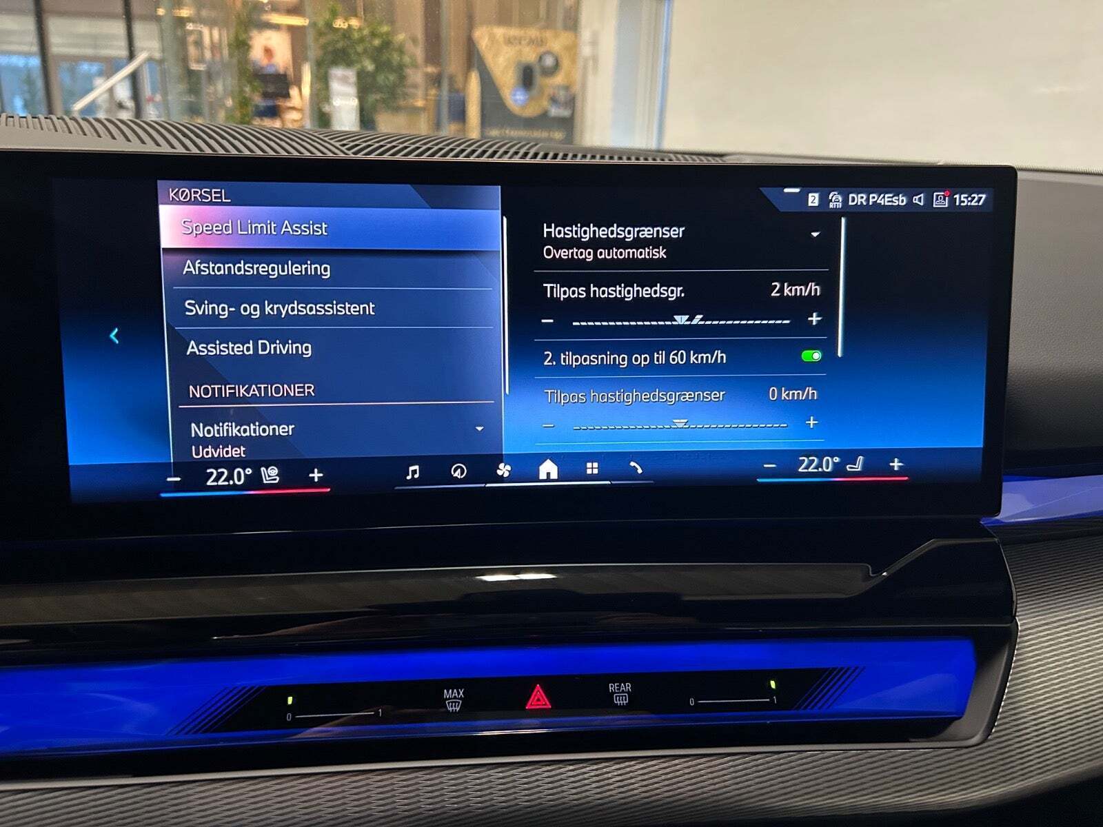 Sort BMW i5 fra 2024