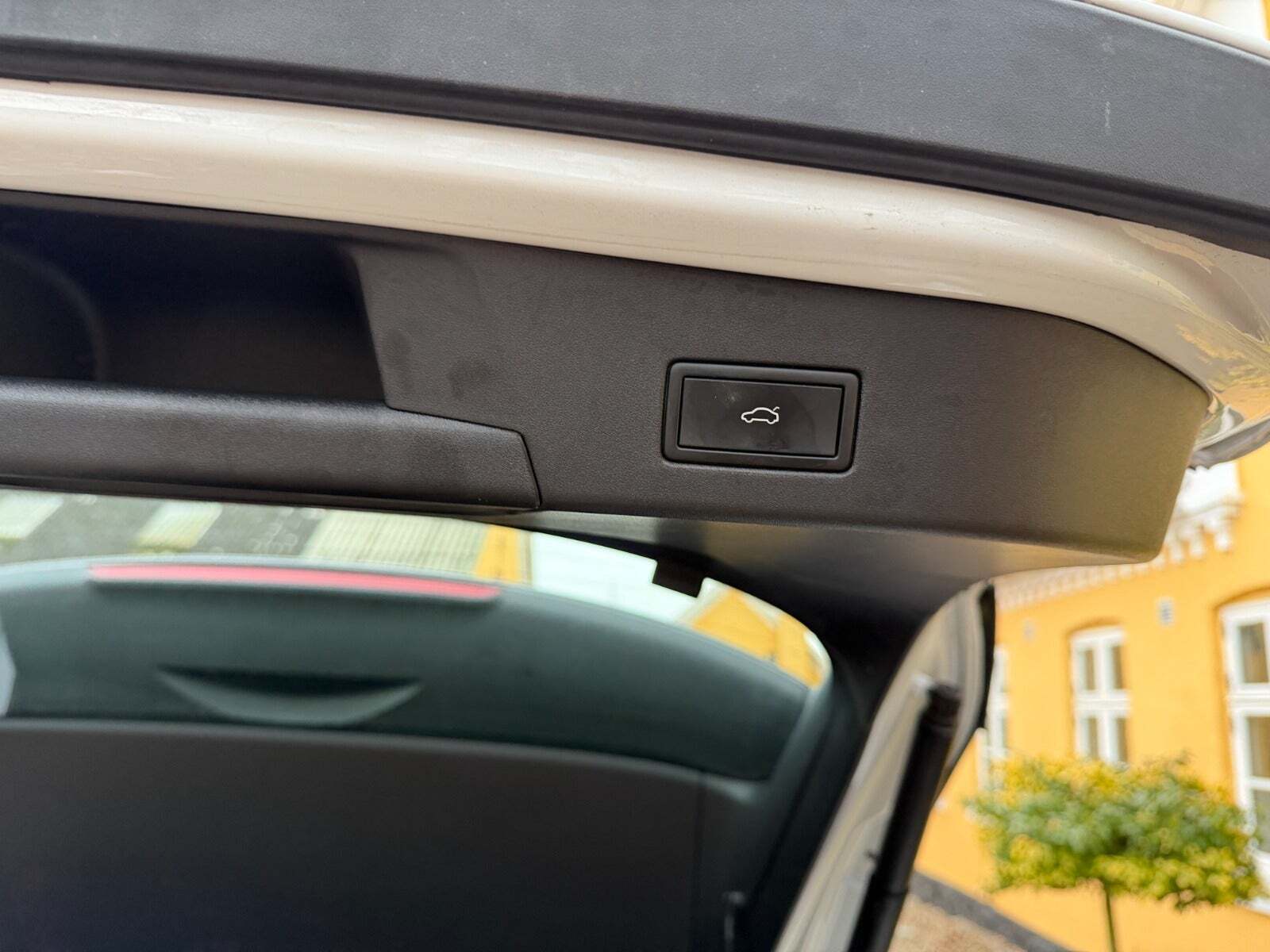 Hvid VW ID.4 fra 2022