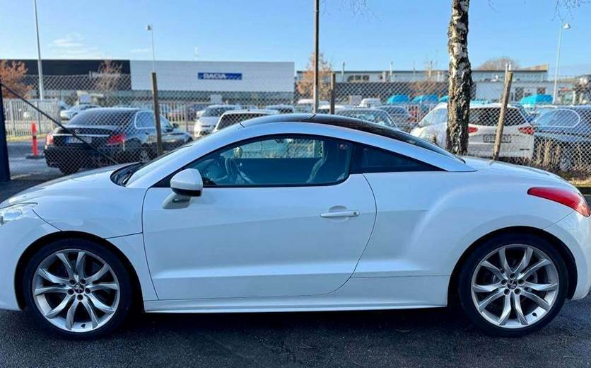 Peugeot RCZ