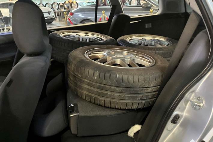 Sølv Mitsubishi Lancer fra 2008