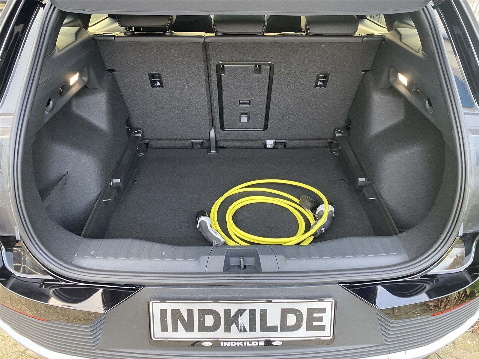 Sort Ford Explorer fra 2024